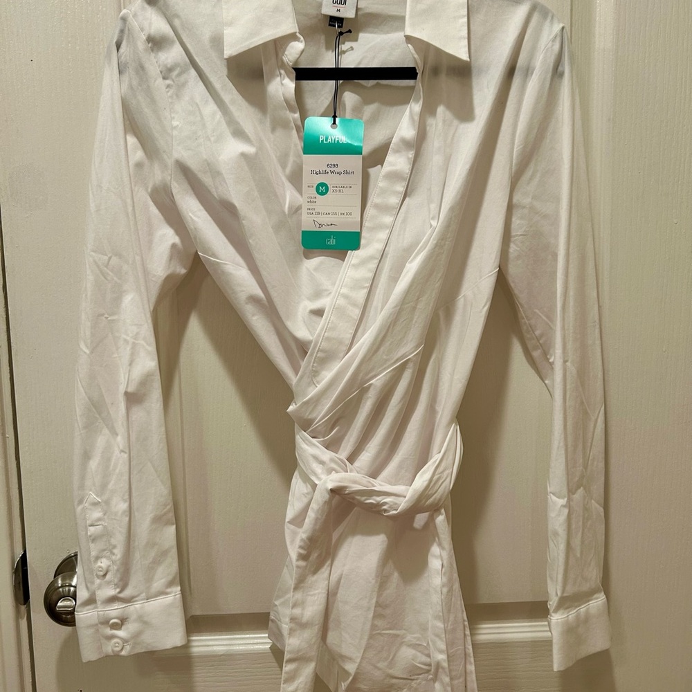 CAbi White Wrap Blouse with V-Neck and Tie Waist